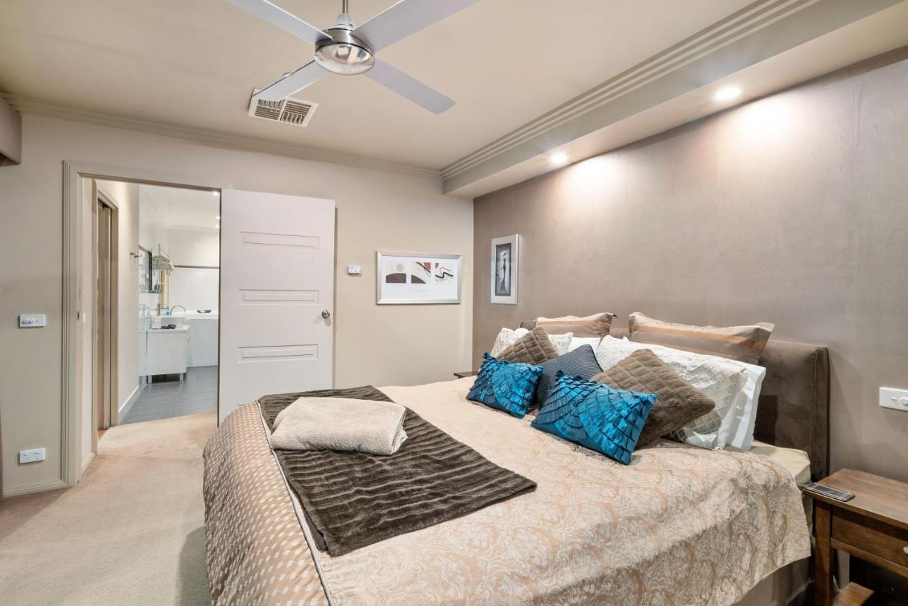 Apartment About Time Retreats- Seven