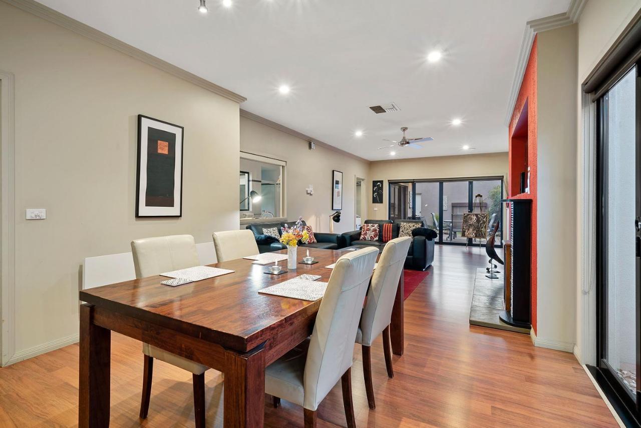 About Time Retreats- Seven Apartment Mansfield