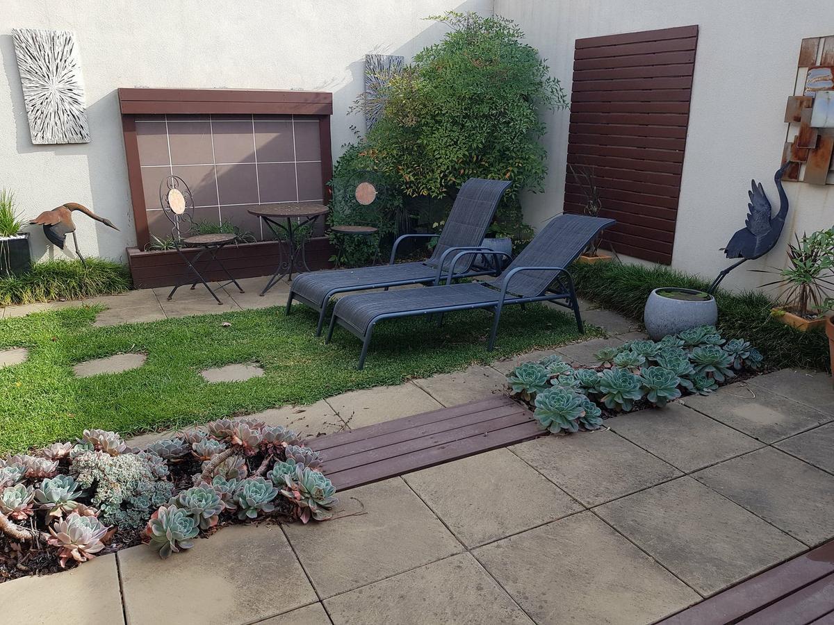 Apartment About Time Retreats- Seven